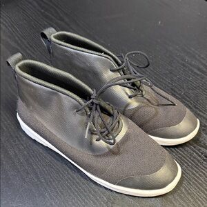 UGG Kids Black and Gray Sneakers